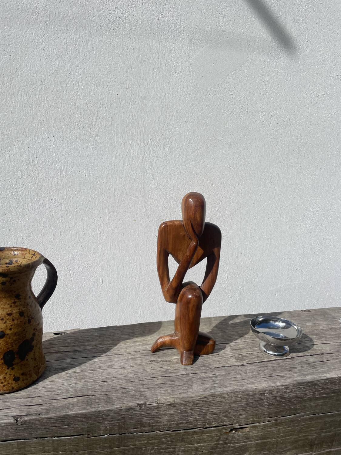 Wooden statuette sculpture, free form
