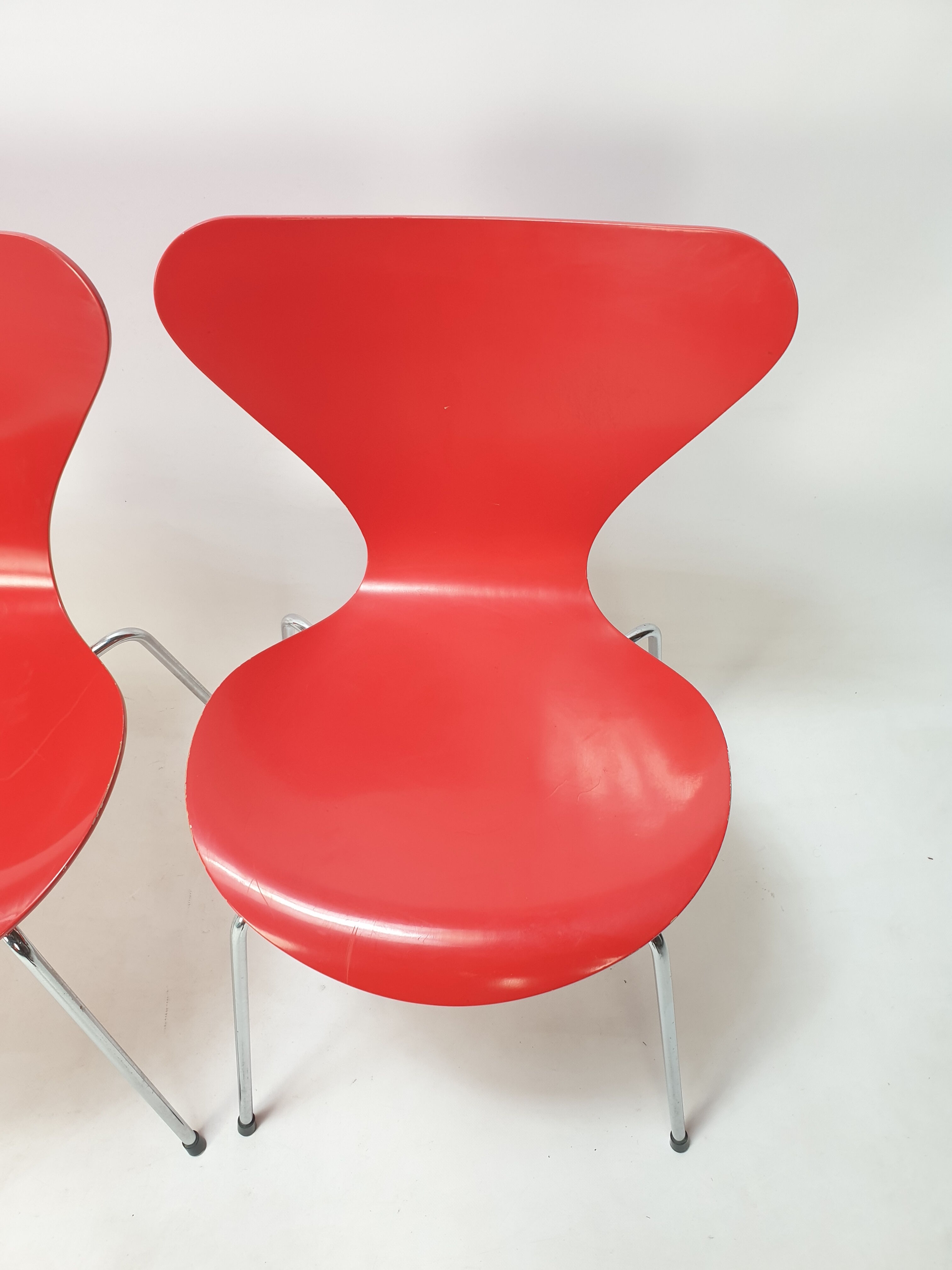 Set of 6 chairs "model 7" Arne Jacobsen for Fritz Hansen, Denmark, 1991