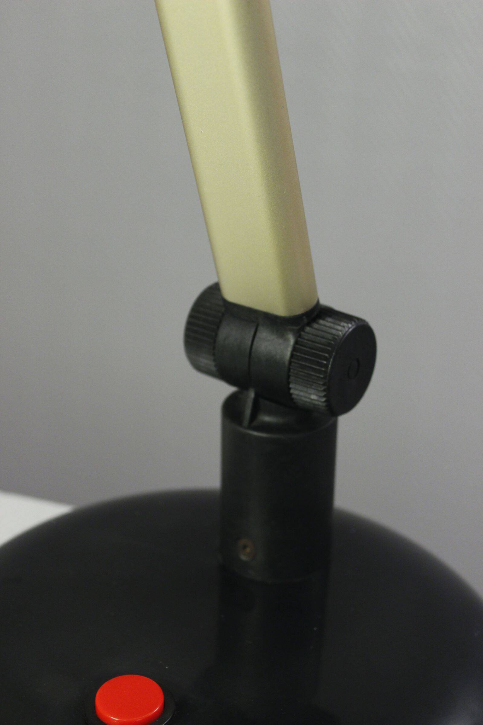 Fulvio BATTAGLIA & Mazda articulated lamp "Bur'o" post-modern design 1980s