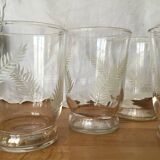 Set of 6 glasses with white leaf decor and gold rim