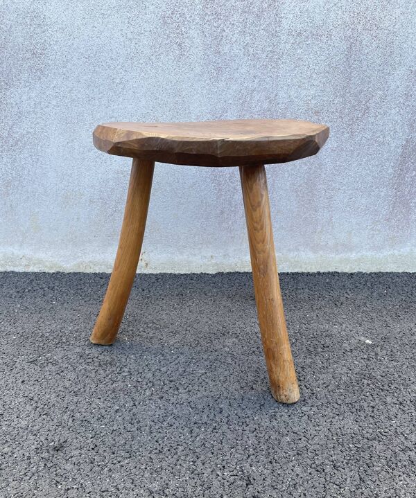 Table d’appoint en bois brut