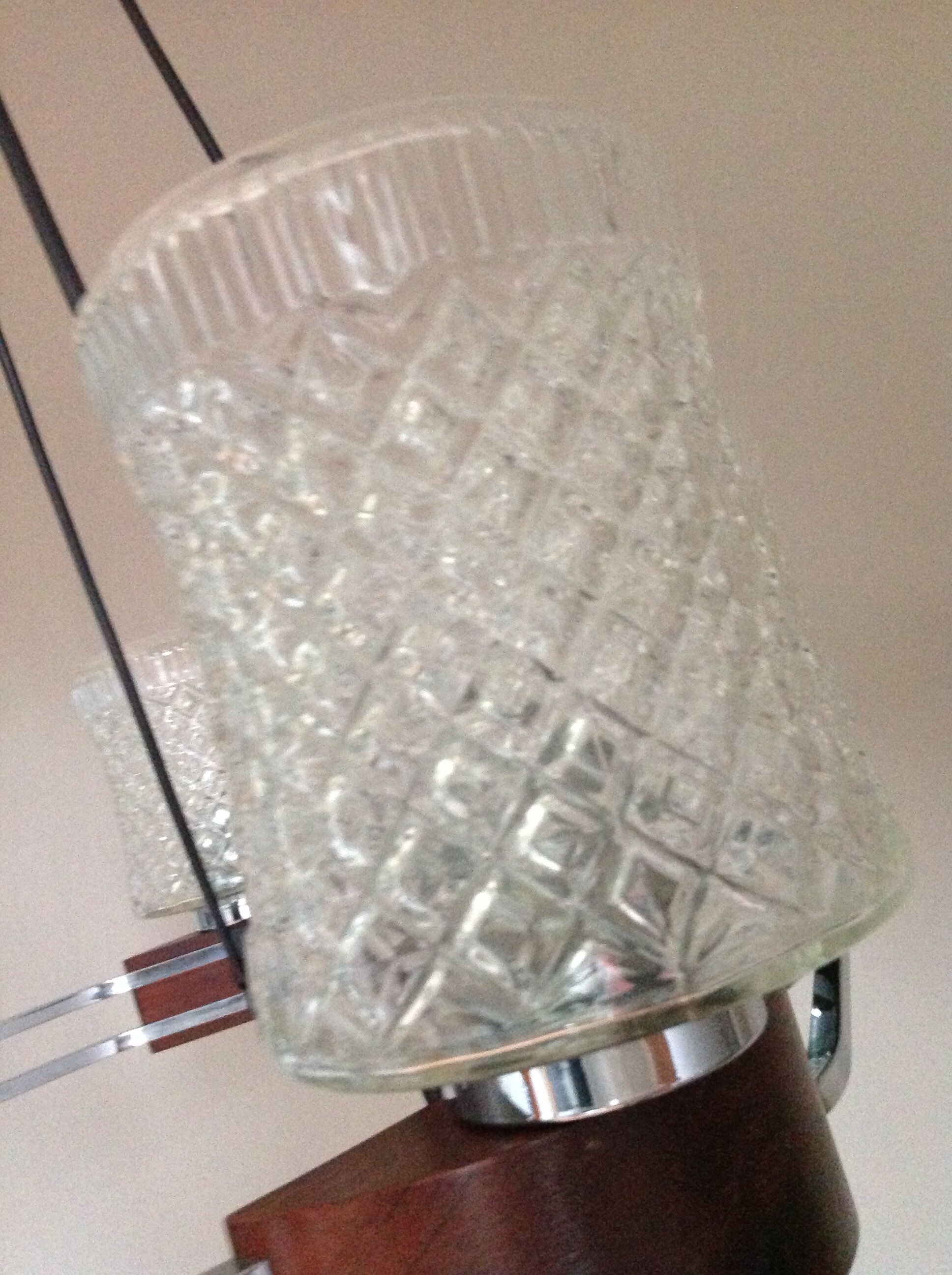 Lustre en chrome et teck à 5 feux style scandinave