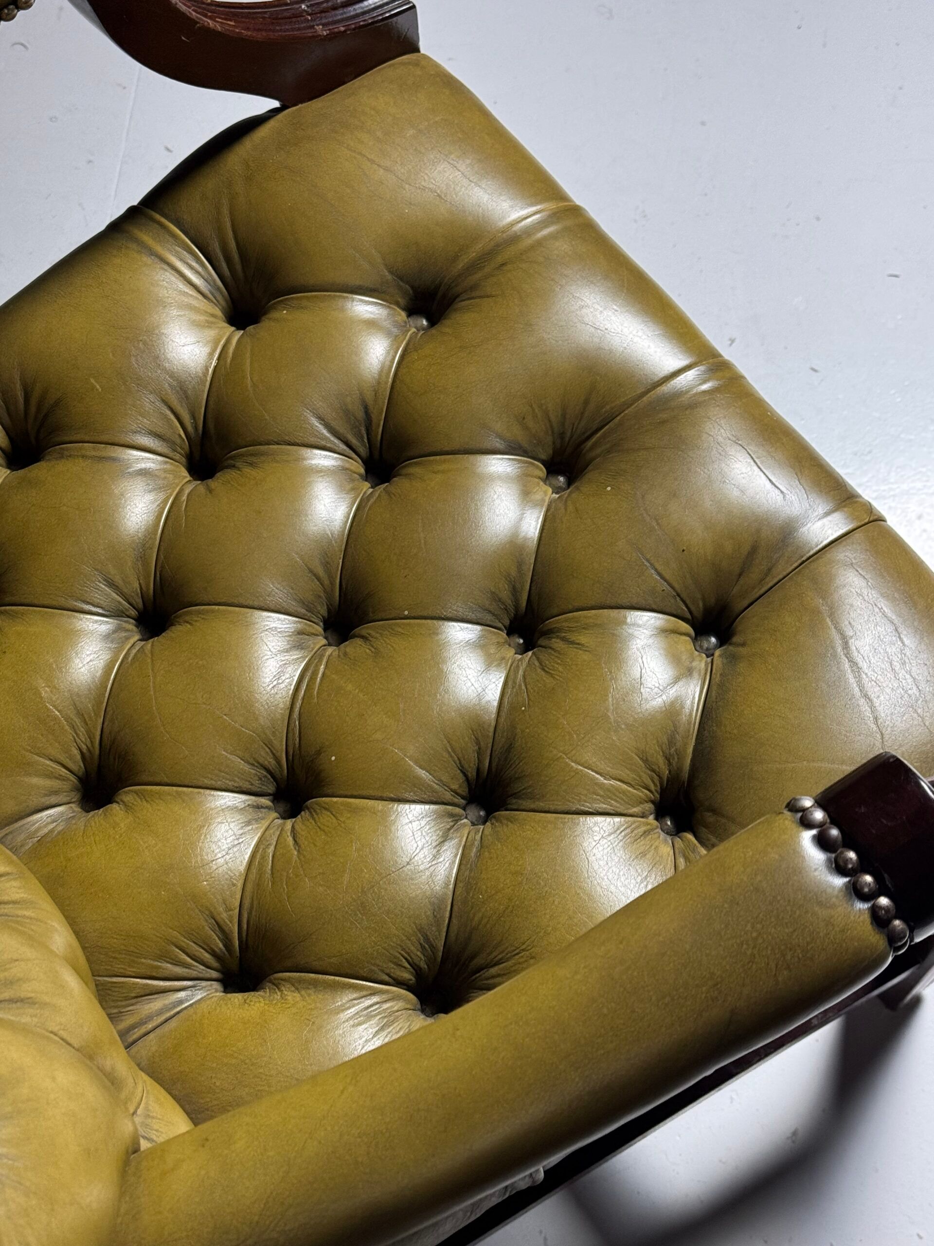 Green leather tufted office chair
