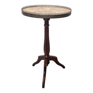 Table d'appoint de style