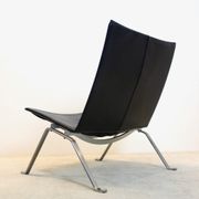 PK22 chair in black leather Poul Kjærholm for Fritz Hansen