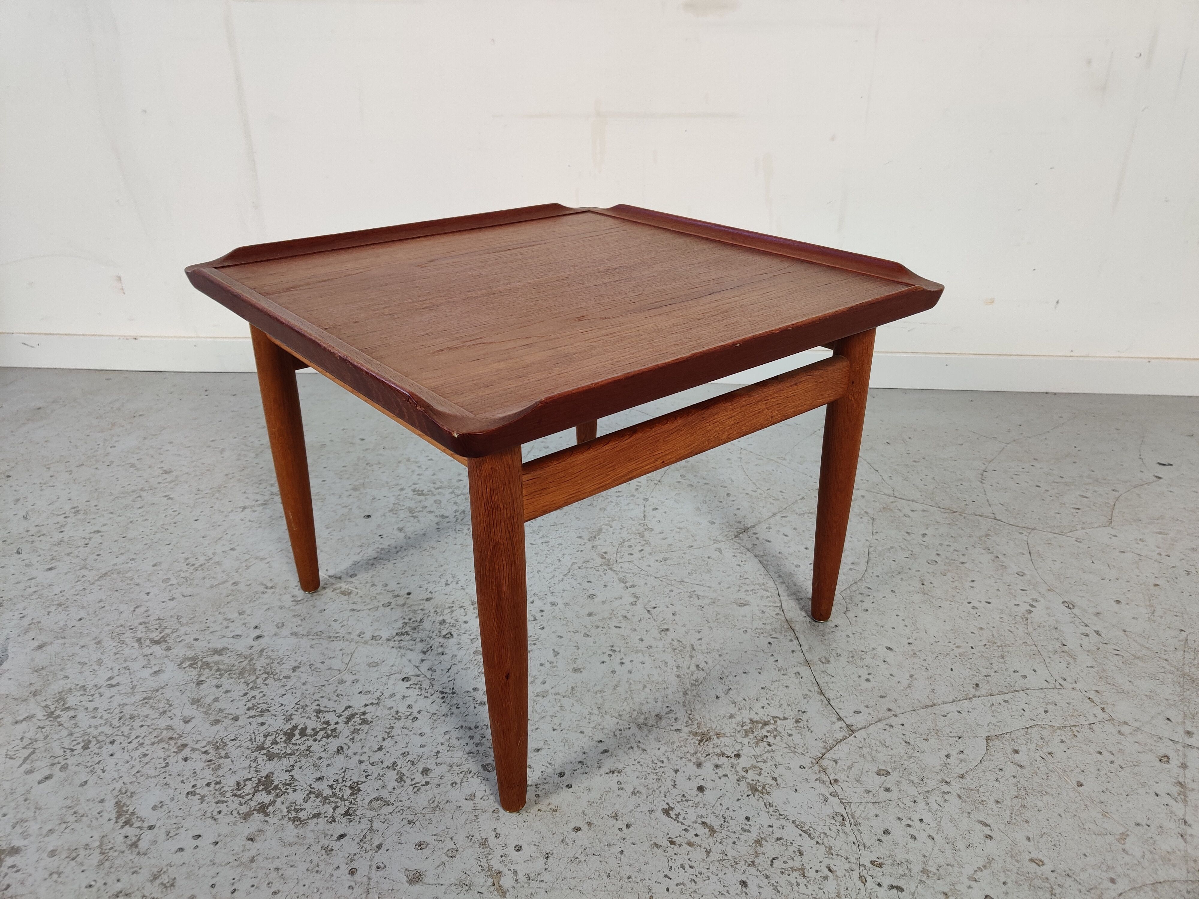 Teak coffee table, Denmark 60s