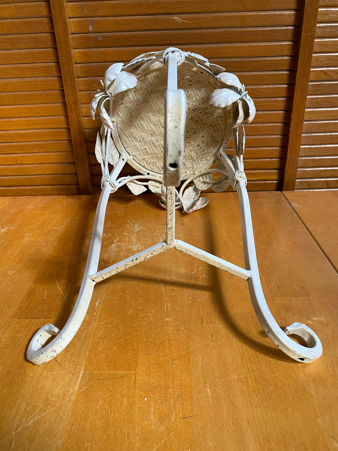 Table Appoint Guéridon Ancien Métal Blanc Décor Fleurs Vintage #E383
