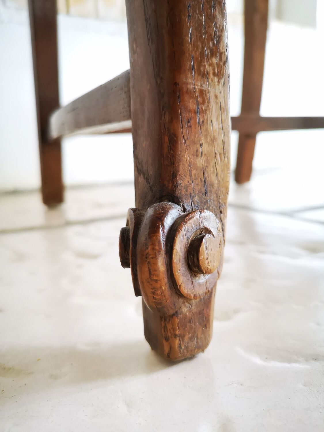 Set of 6 straw chairs