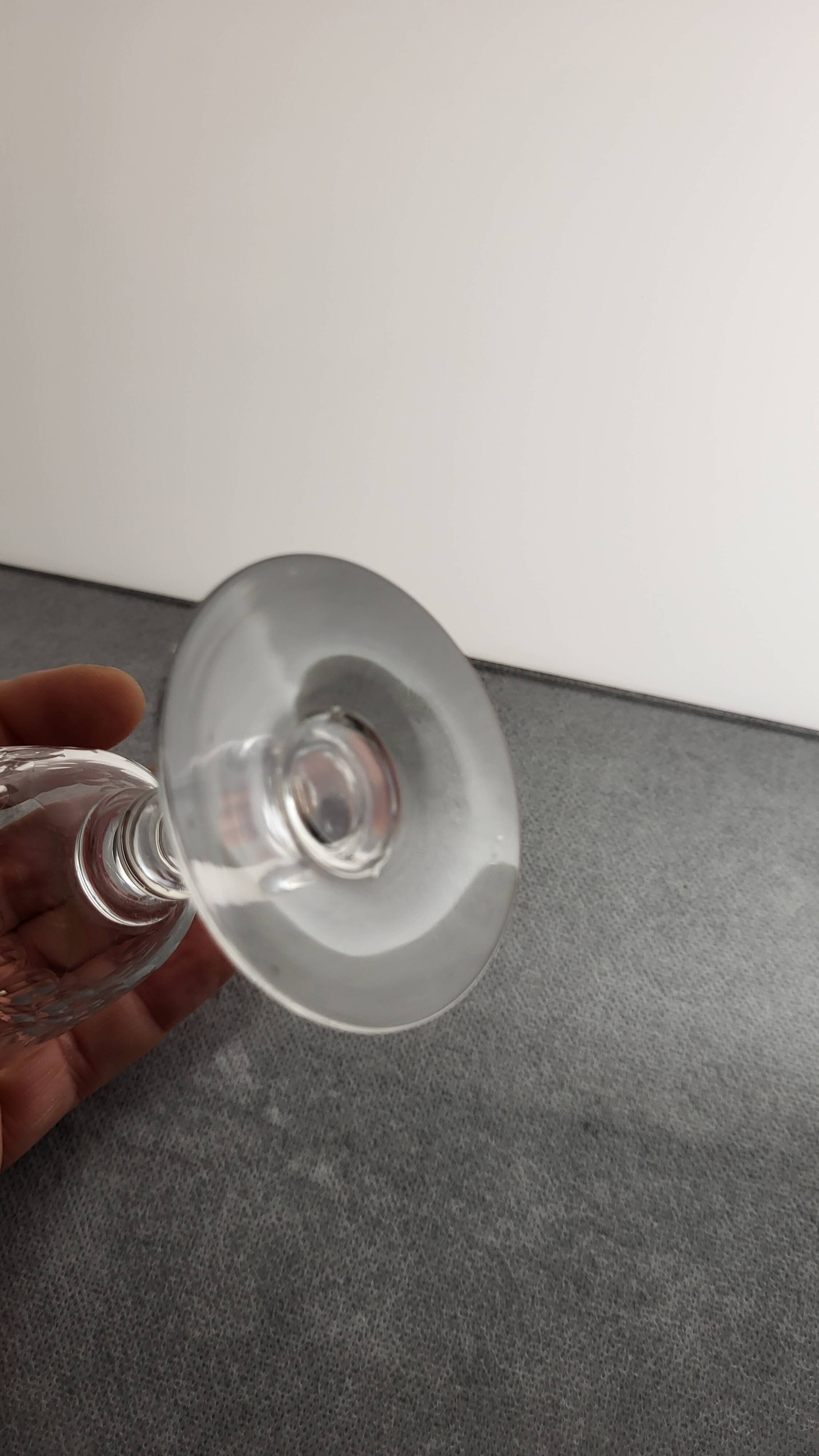 6 crystal wine glasses