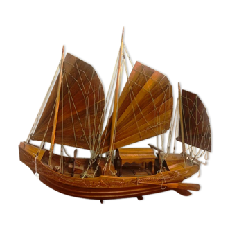 Model of a "junk" in exotic wood
