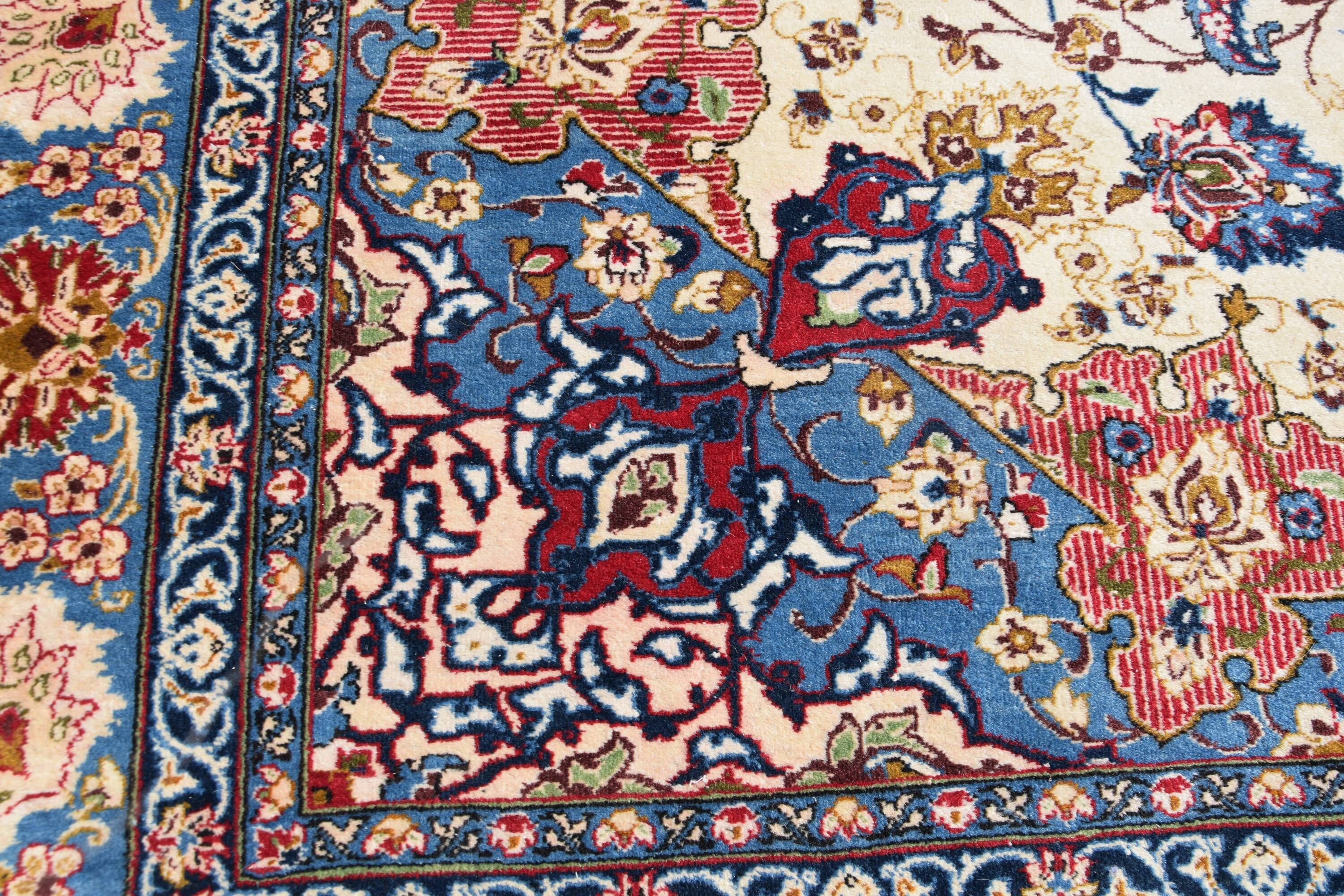 Grand tapis d'orient Ispahan – Iran, époque du Shah : 258 × 375 cm