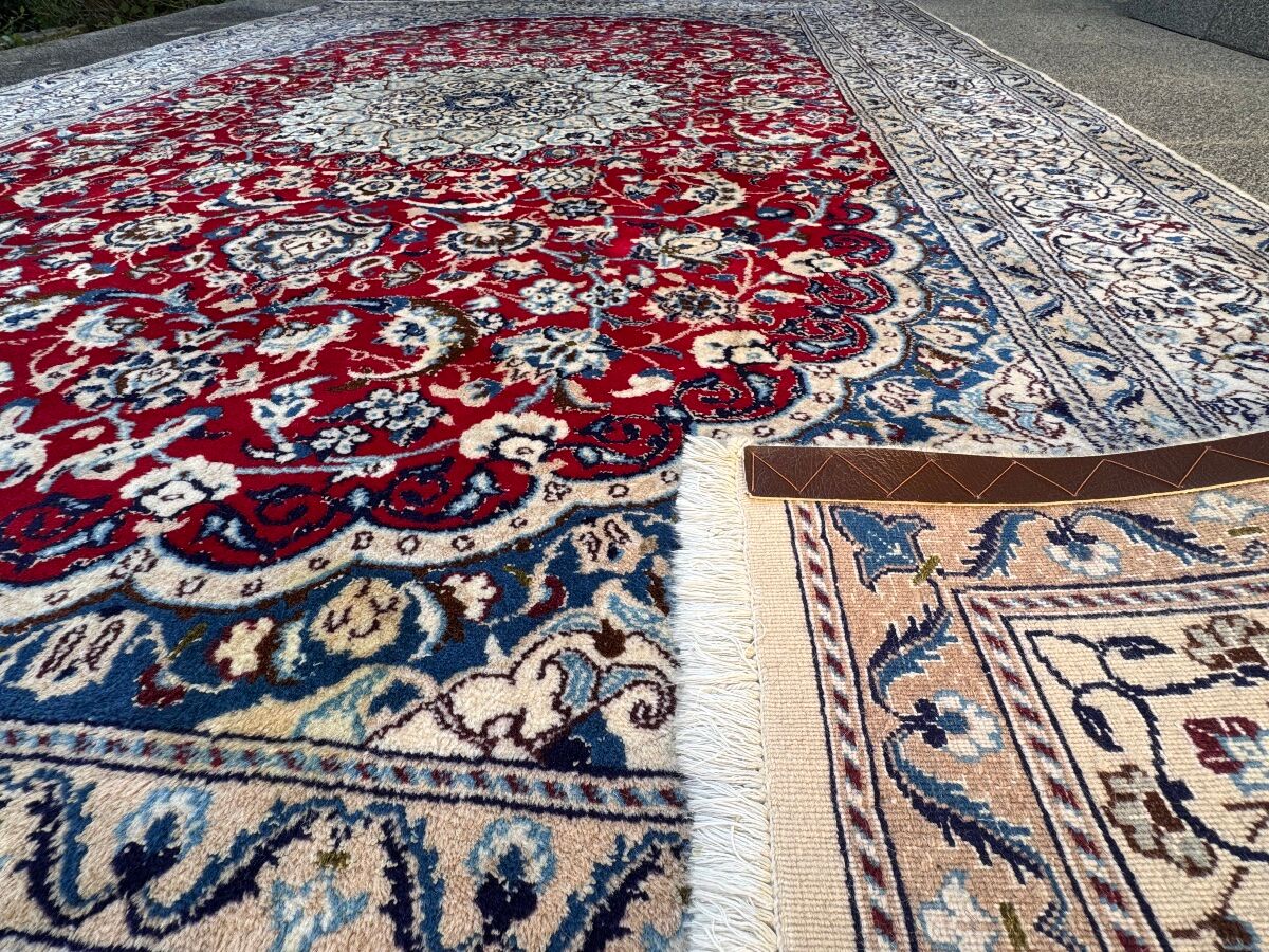 Persian Nain carpet wool and silk 300x200 cm