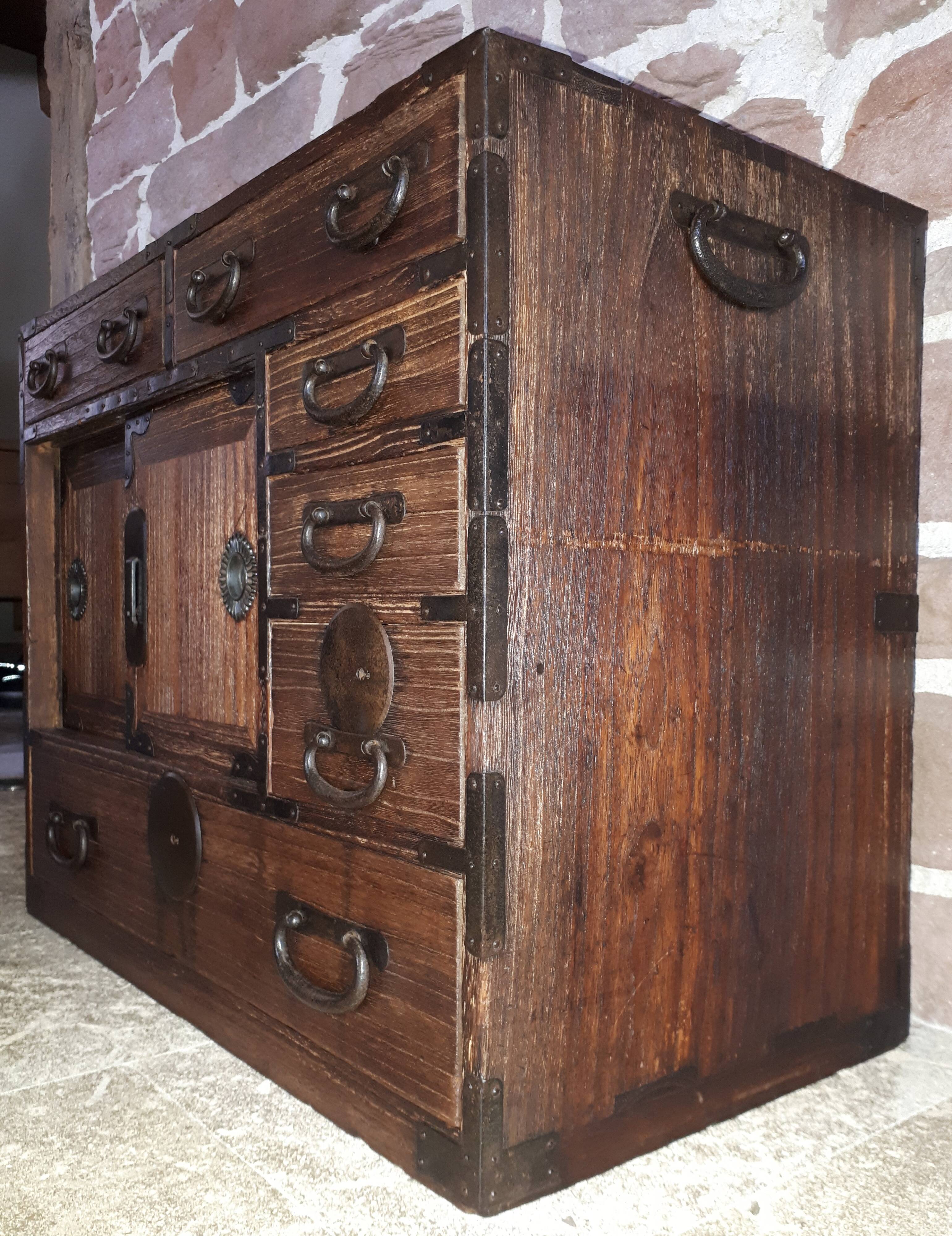 Cabinet, wooden tansu, Japan late Edo period