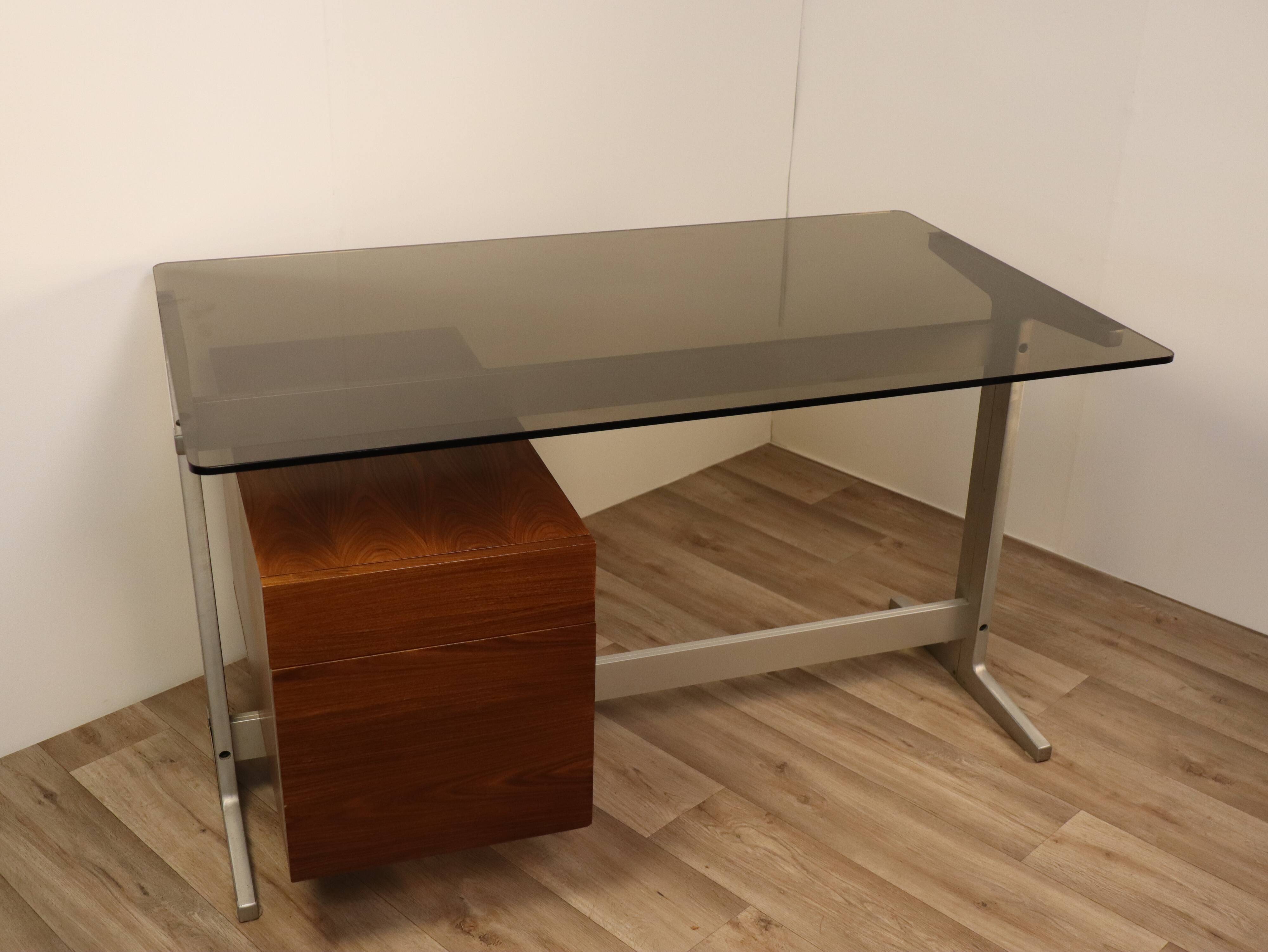 Vintage office by Etienne Fermigier 1970