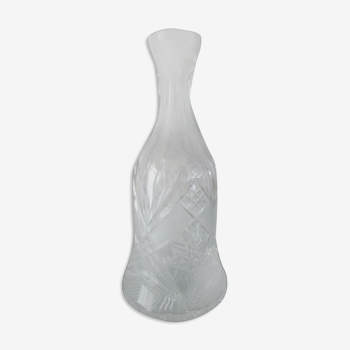 Carafe en verre taillée