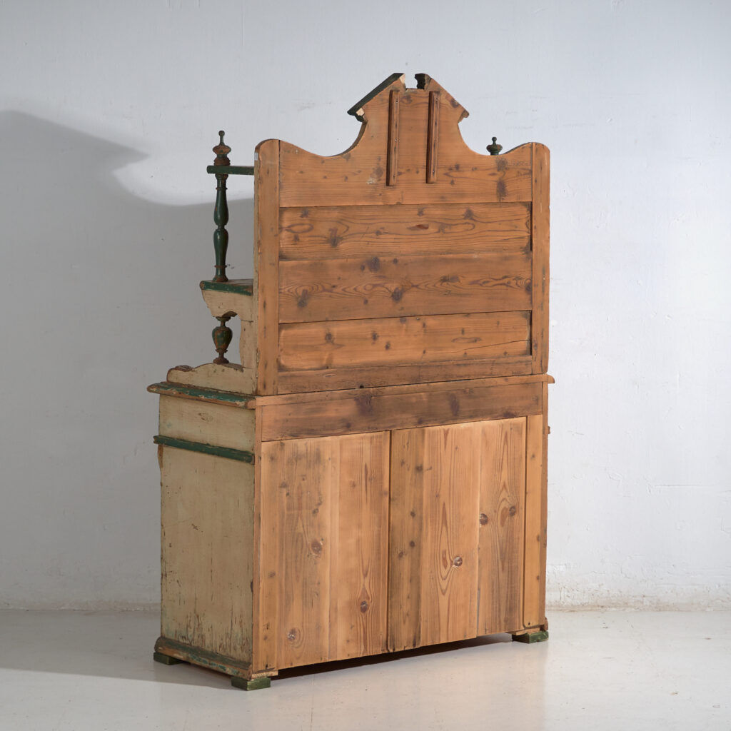 Pine kitchen buffet with two doors and shelves – Central Europe, around 1910