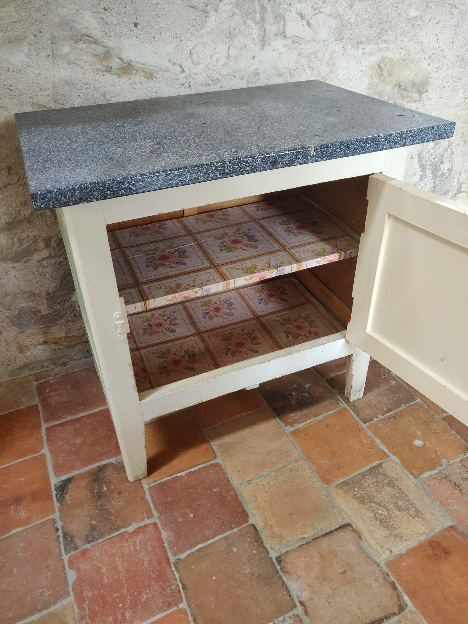 Vintage Parisian jam buffet