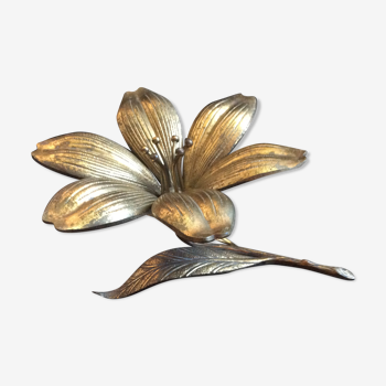 Fleur de lys porte cendriers des années 60 dorée