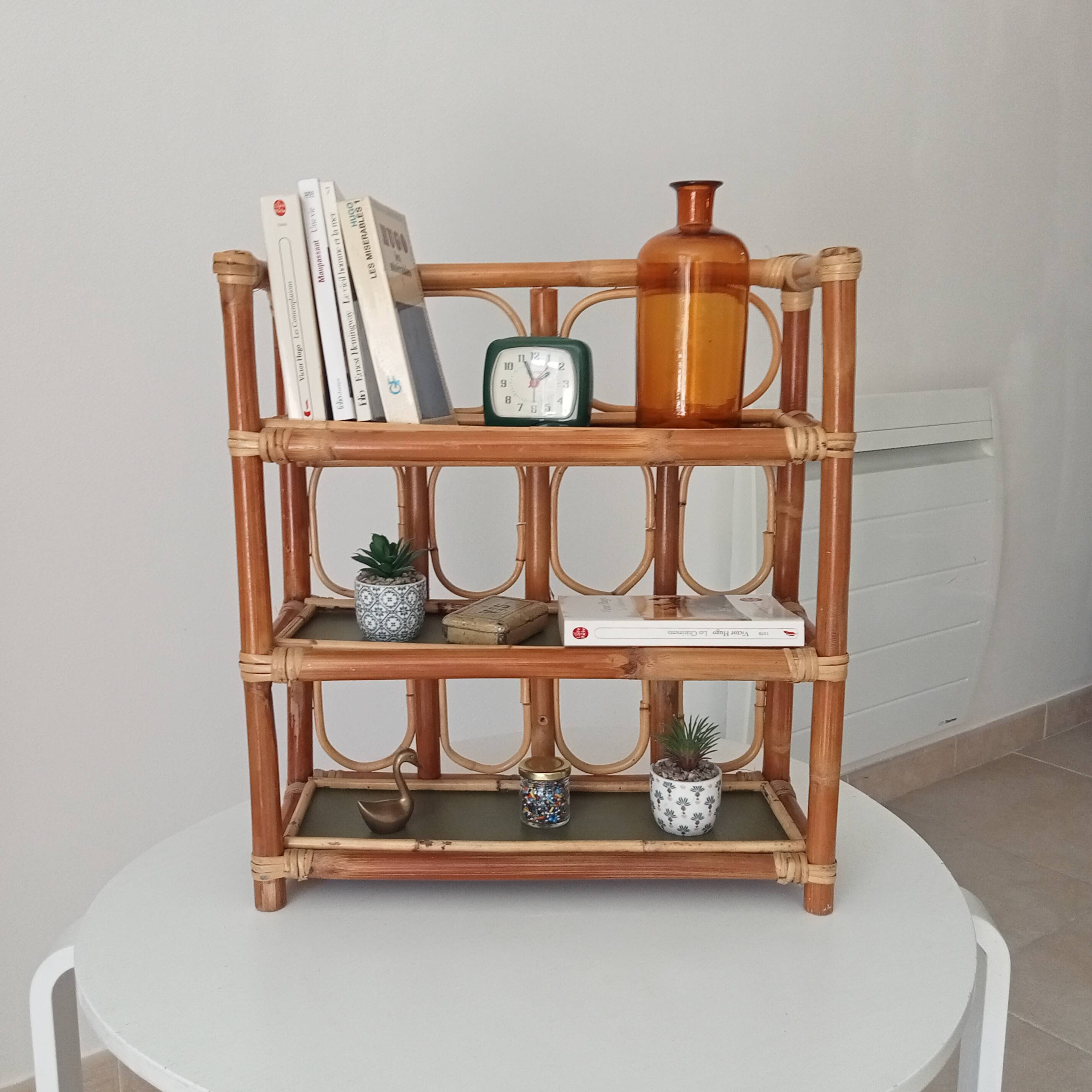 Vintage wall shelf in bamboo and rattan 70s/80s