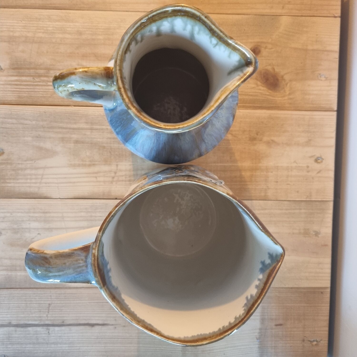 Cloud-sandstone decanters