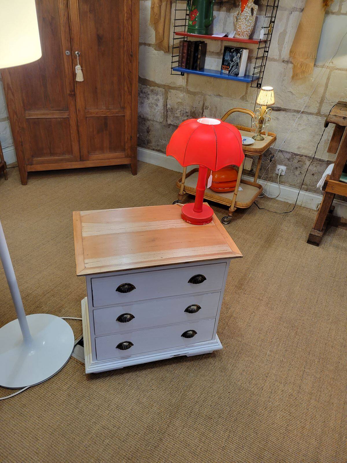 Vintage chest of drawers