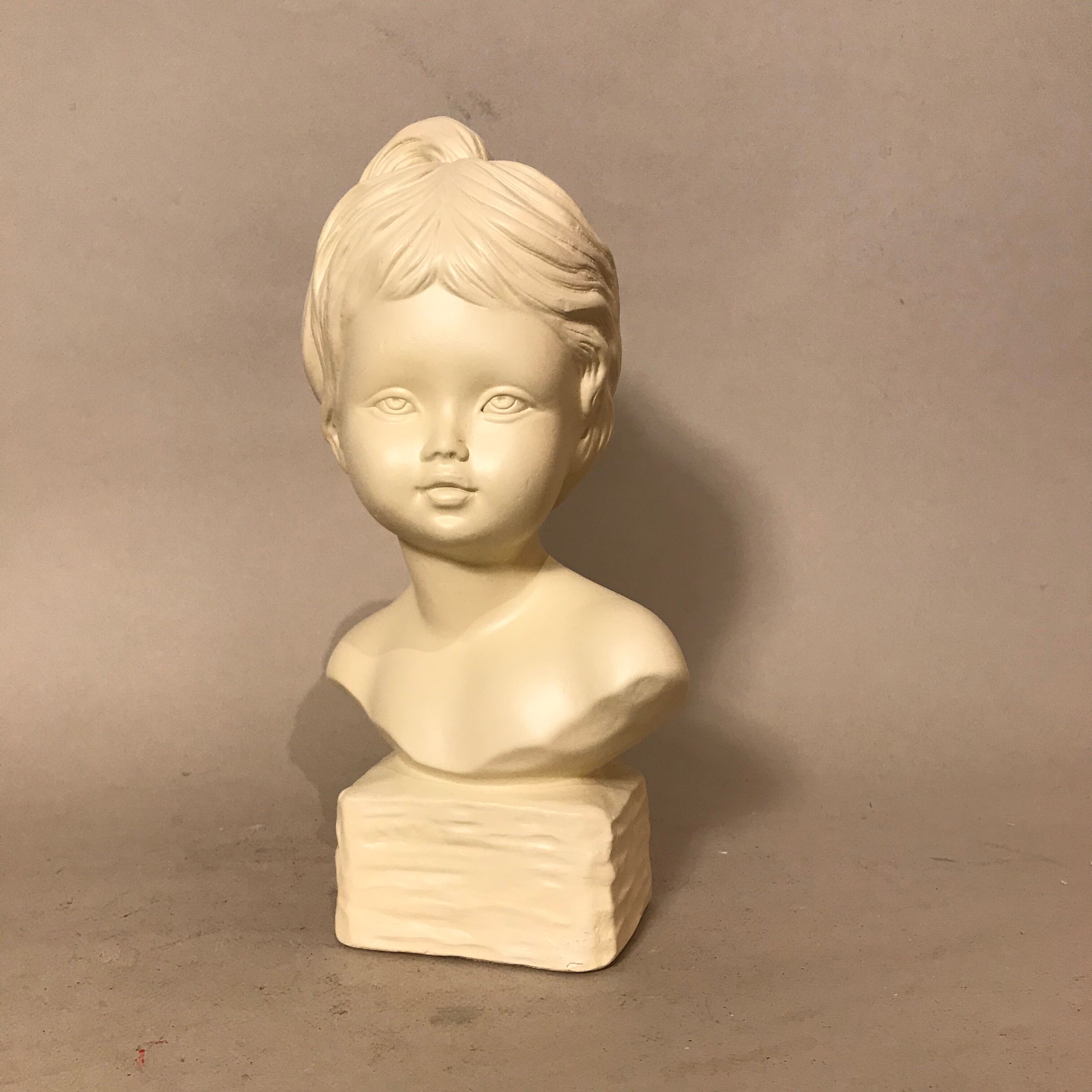 Bust sculpture child child plaster