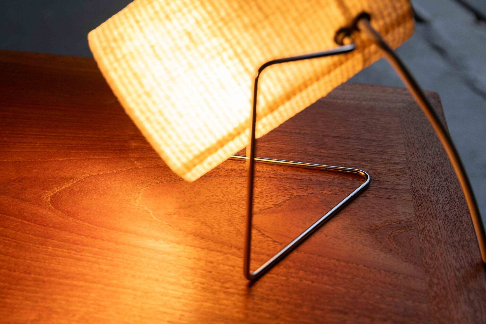 Ensemble de deux lampes de table en fibre de verre