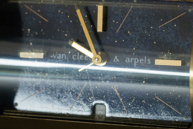 Van Cleef & Arpels clock