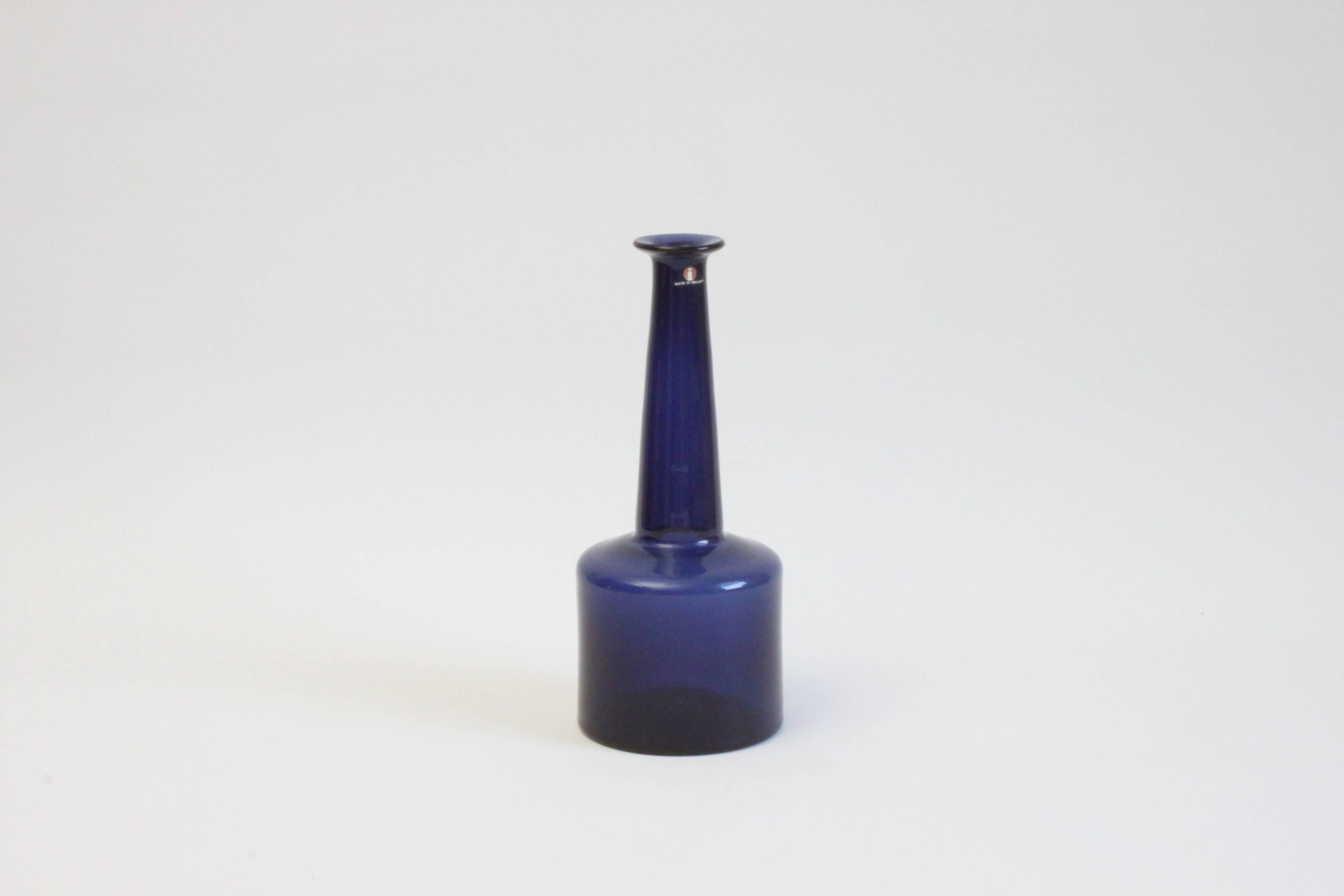 Timo Sarpaneva vase model 2504 for Iitala, Finland 1964