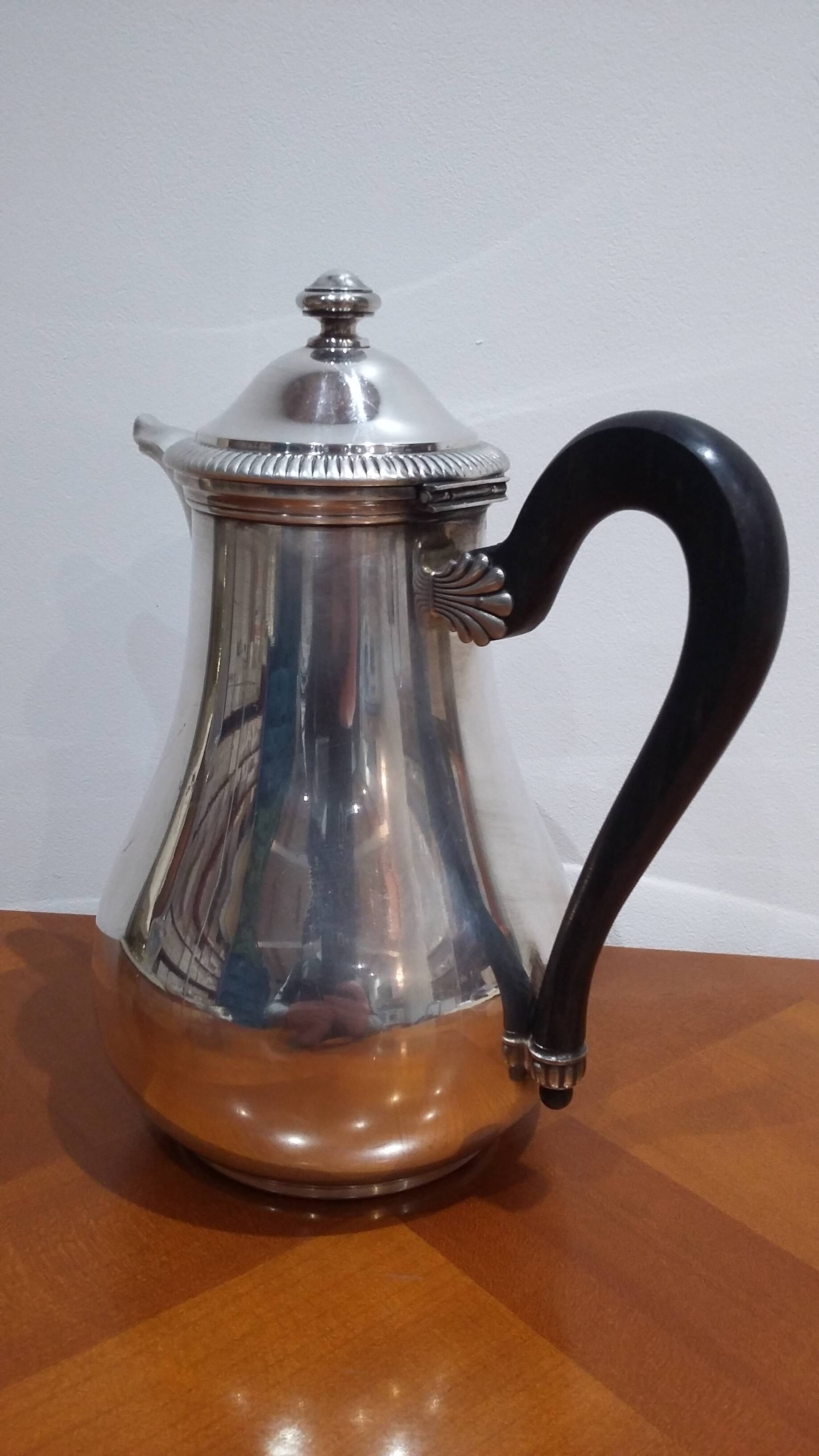 Très Belle Verseuse En Métal Argenté Guildart