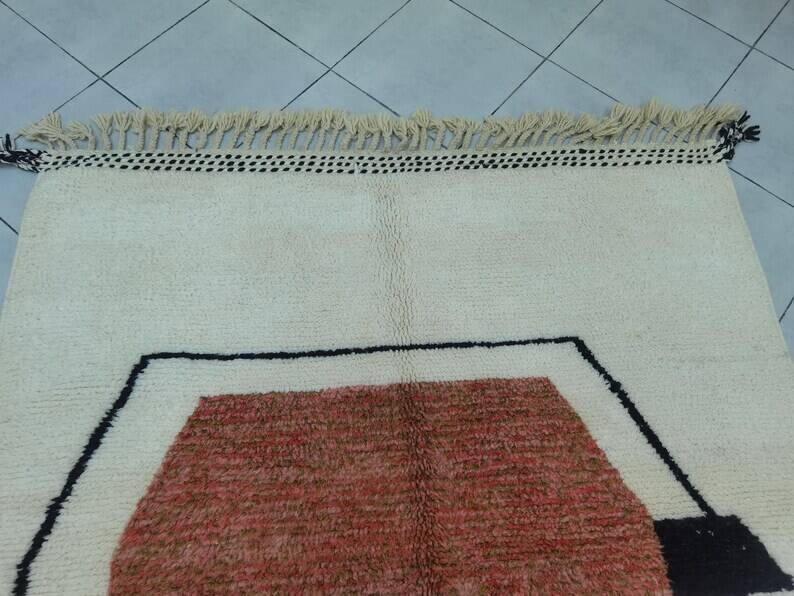 Moroccan Berber rug 200cm x 300cm