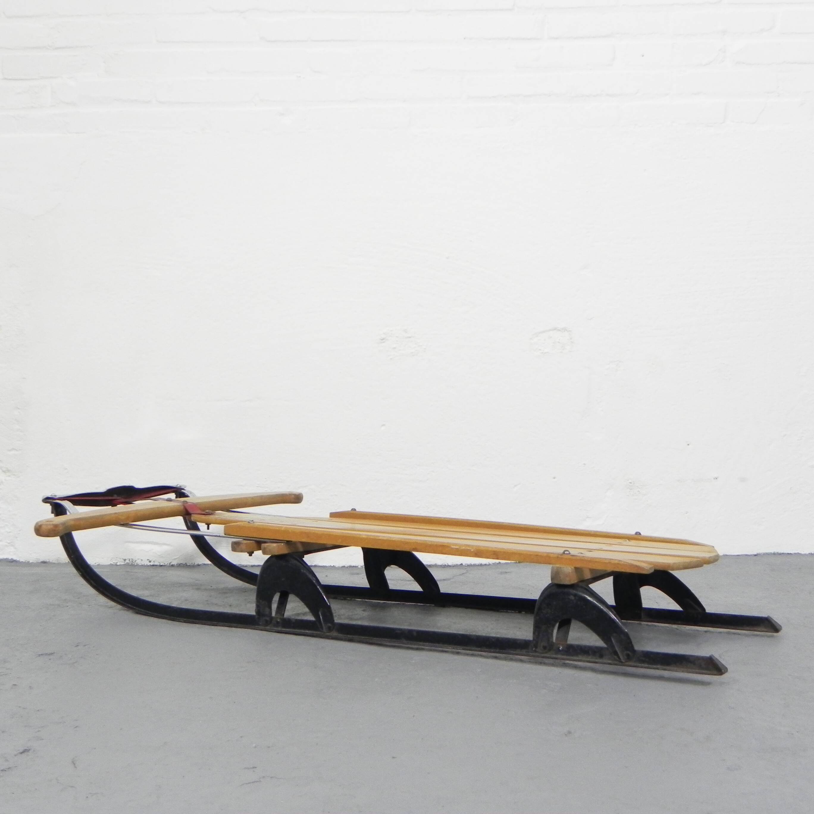 Sleigh The Flying Dutchman