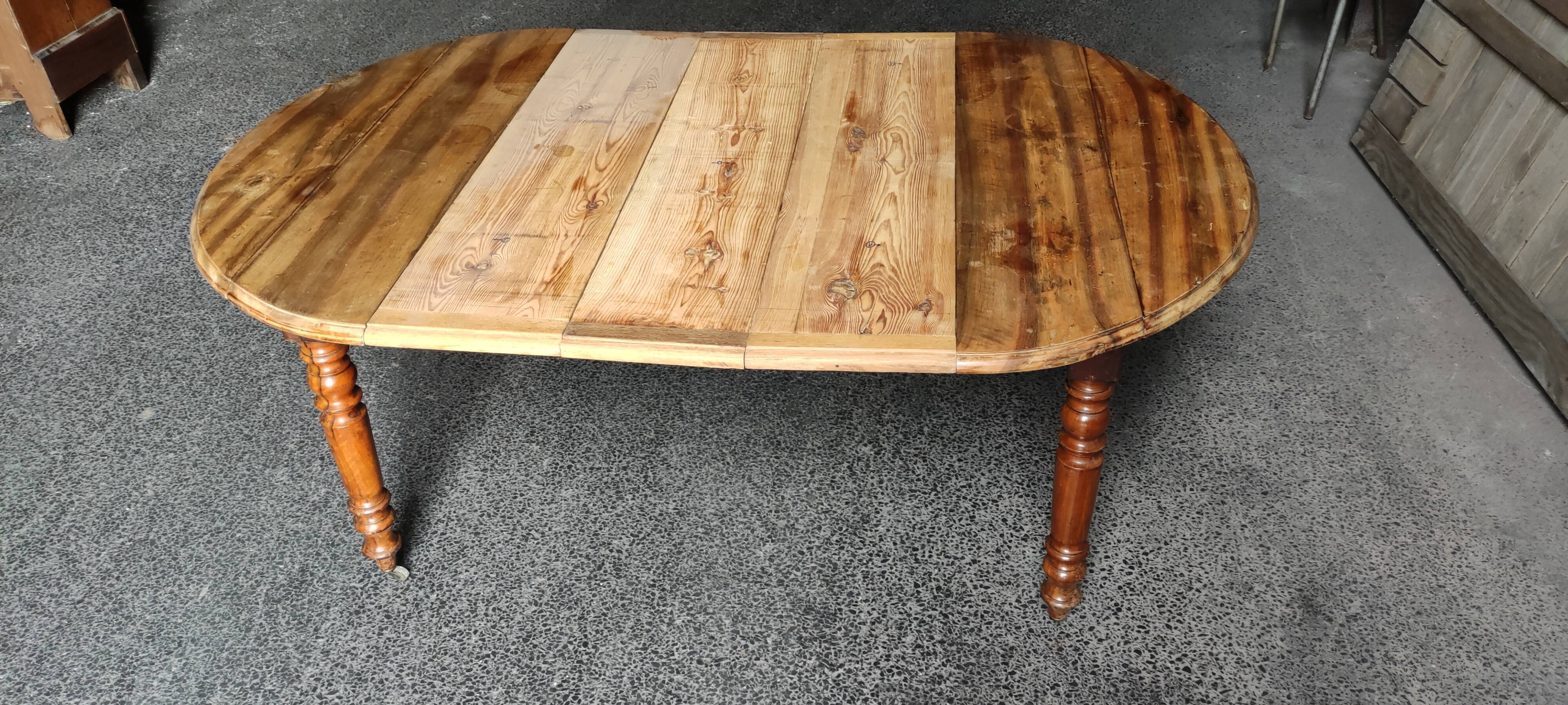 Louis Philippe table, 3 extensions, walnut tray
