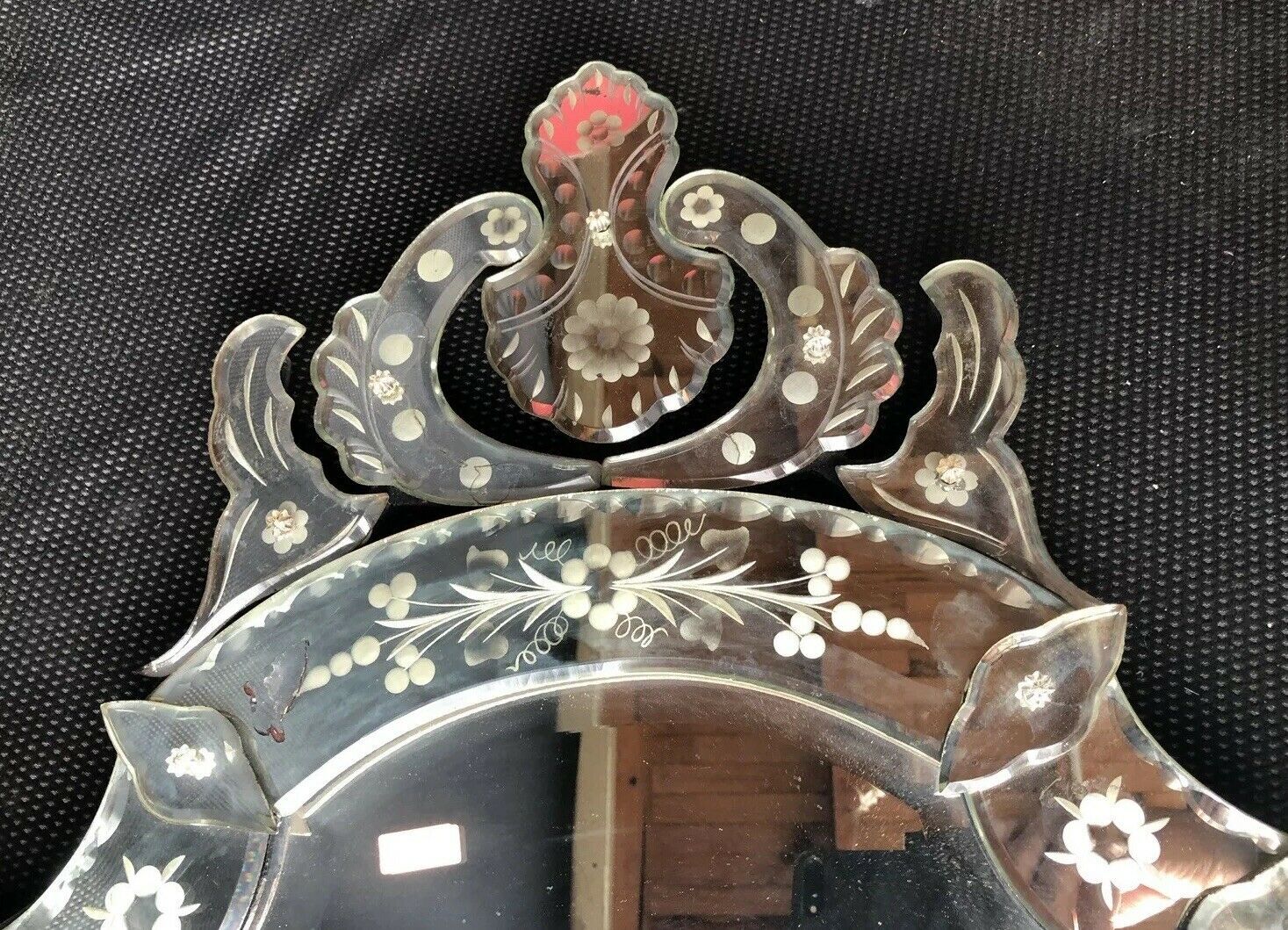 Venetian mirror period 1950 art deco 73.5 x 46 cm