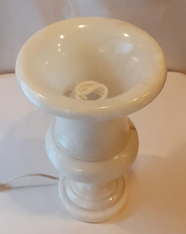 Lampe en albâtre