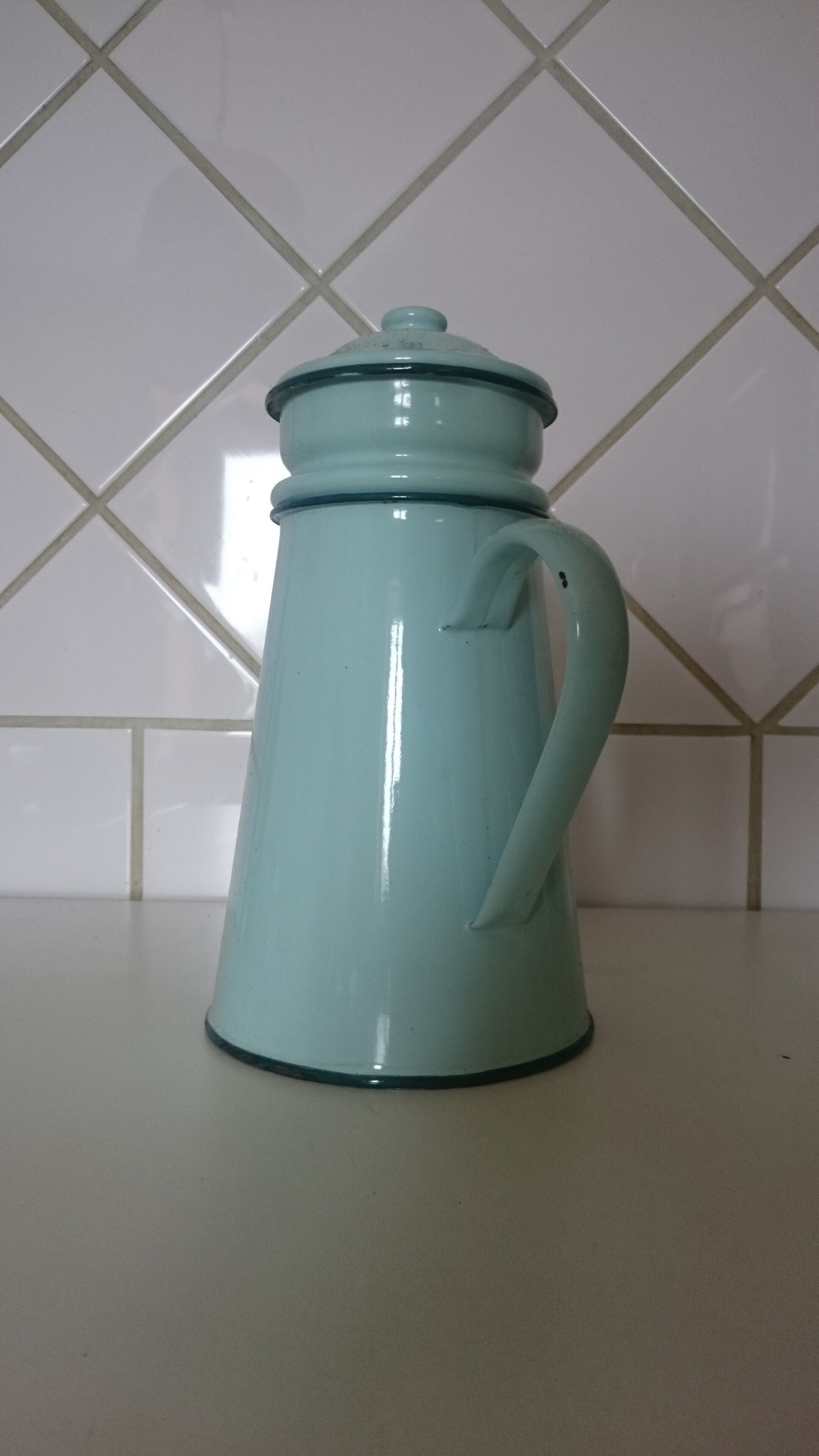 Enamelled sheet metal maker in the 60s