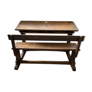 bureau d'écolier en