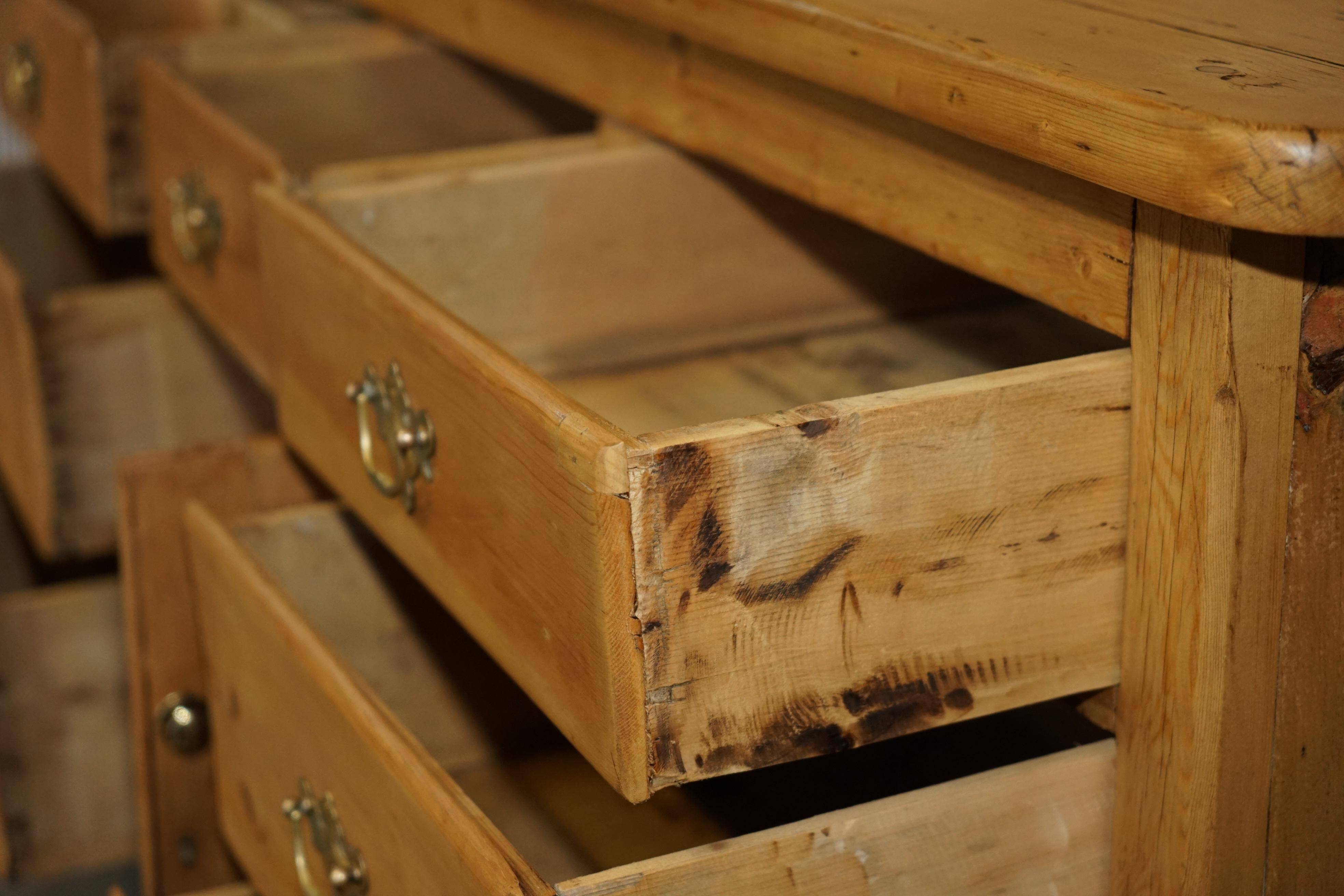 Restored Antique Régisseuse Buffet in Pine, Circa 1860