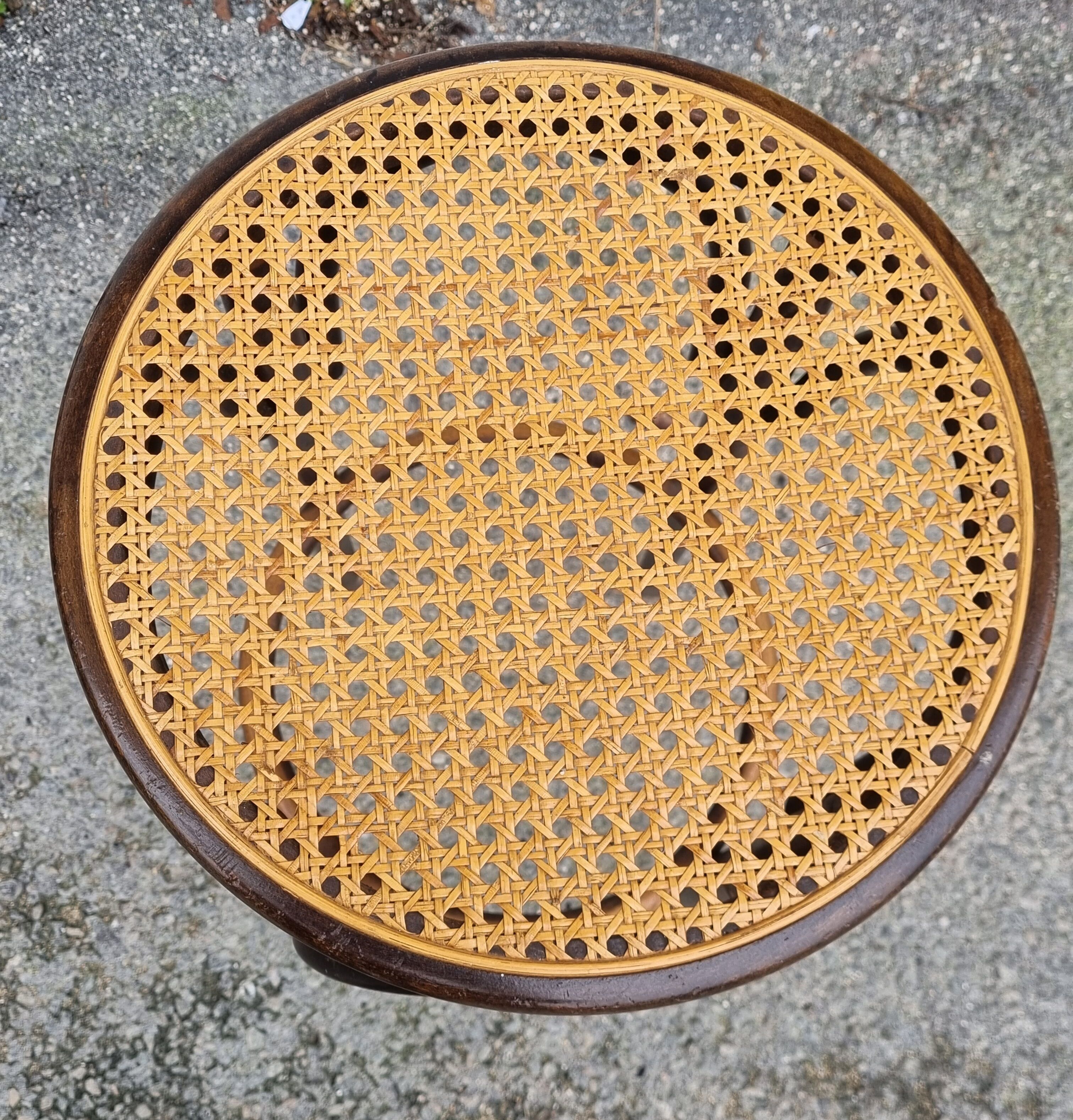 4 high stools tuna 1900