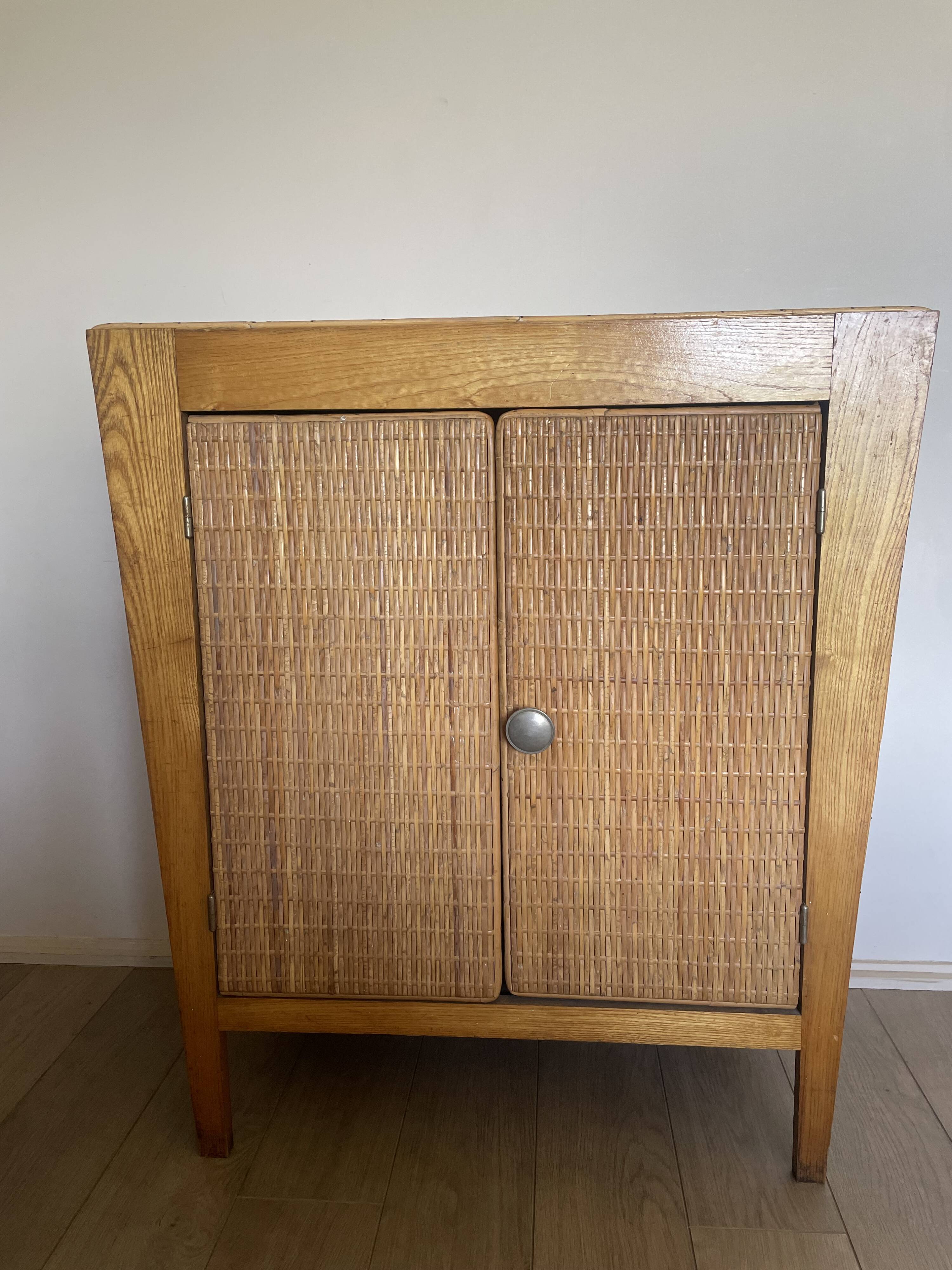Petit buffet d’appoint vintage