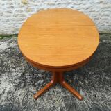 Scandinavian table
