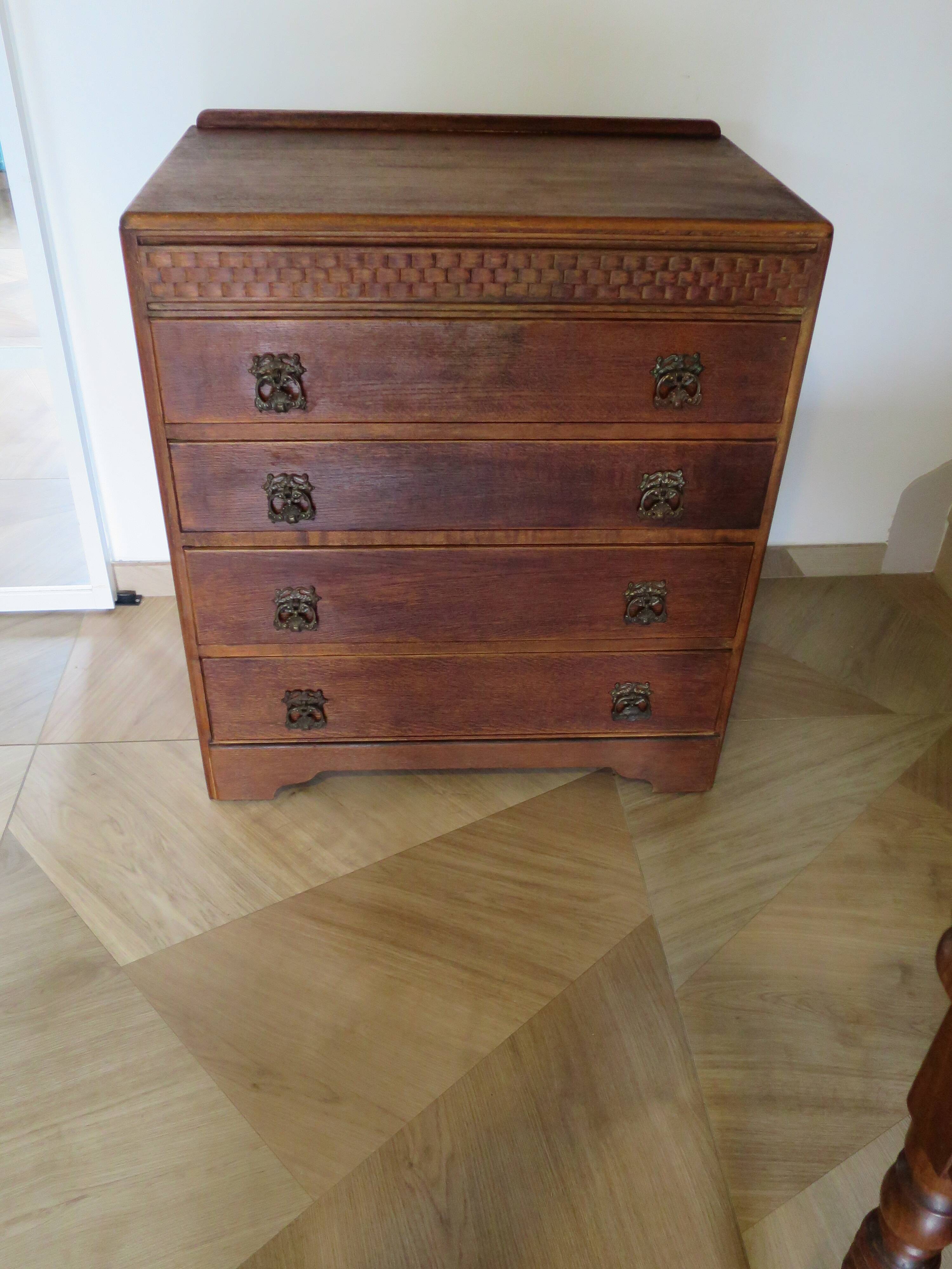 Art Deco chest of drawers with 4 drawers in oak, France 1930s-50s