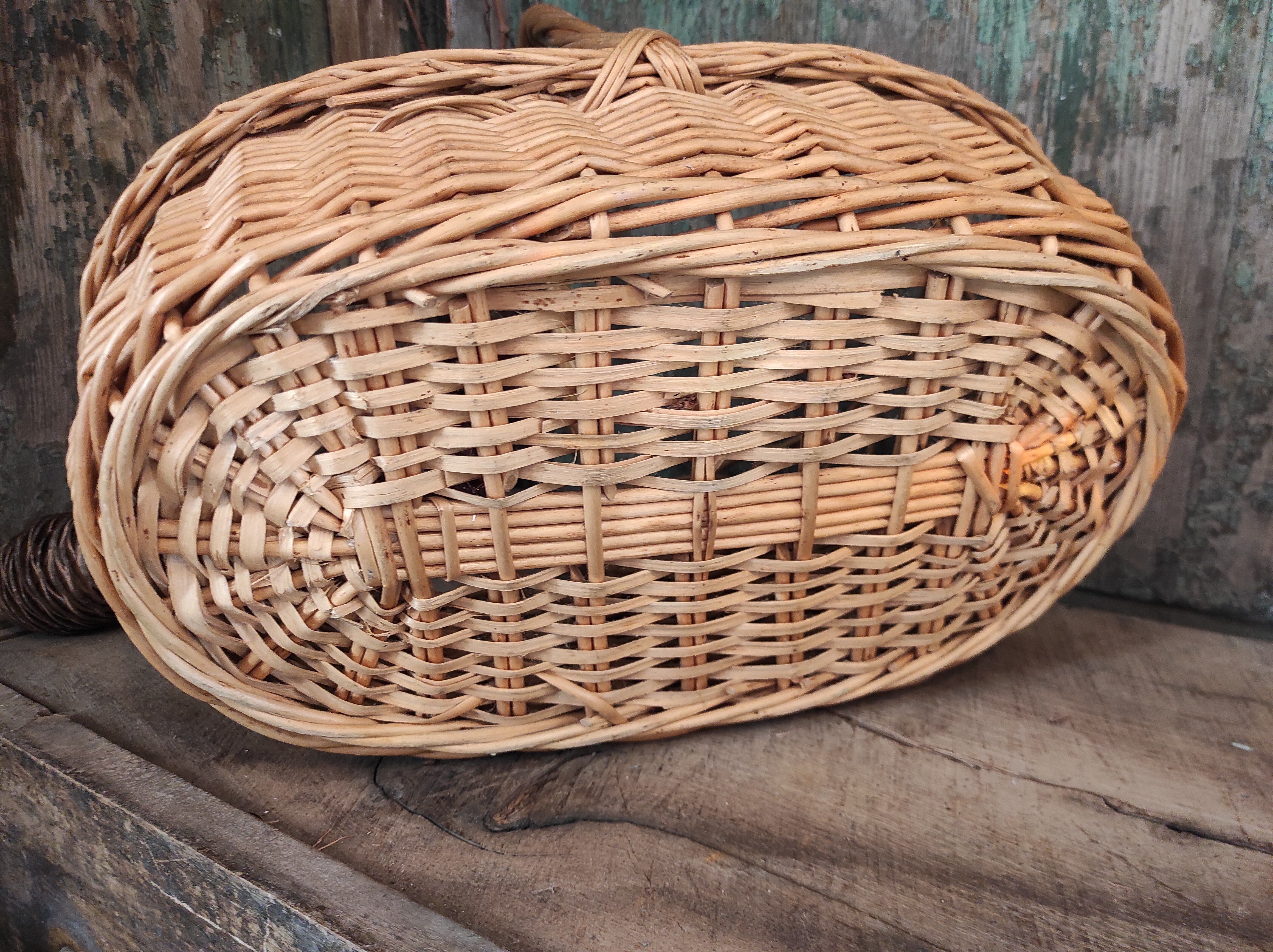 French vintage oval basket