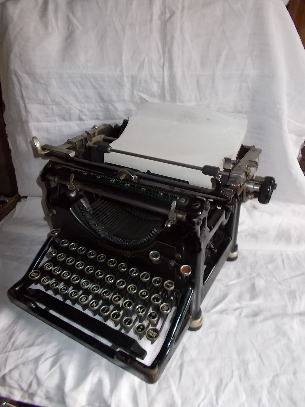 UNDERWOOD TYPEWRITER