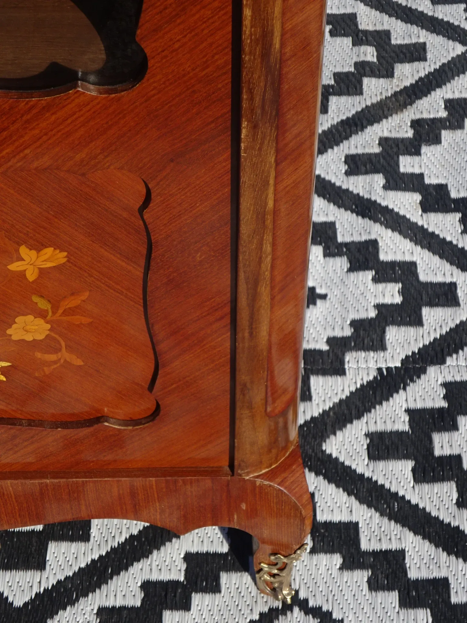 Louis XV library in rosewood marquetry
