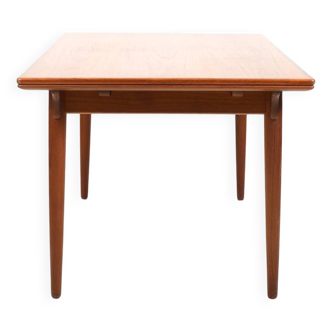 Dining Table Model No.54 in Teak by Omann Jun. Møbelfabrik