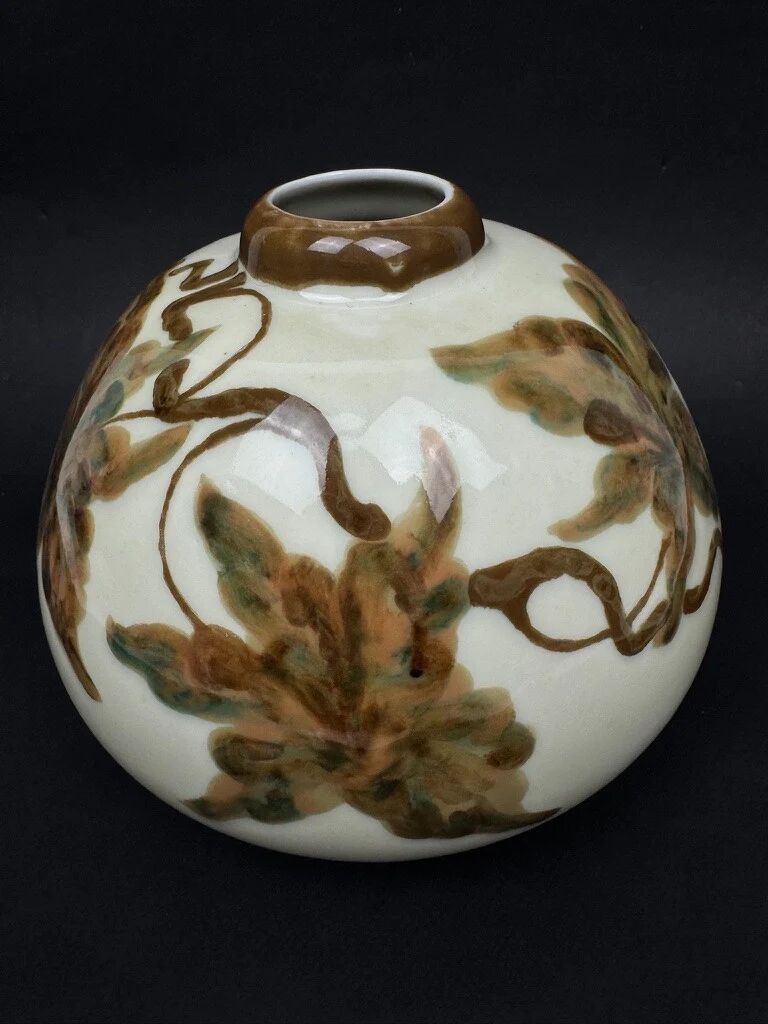 Tharaud Limoges, round vase with hand-painted foliage decoration, Art Nouveau