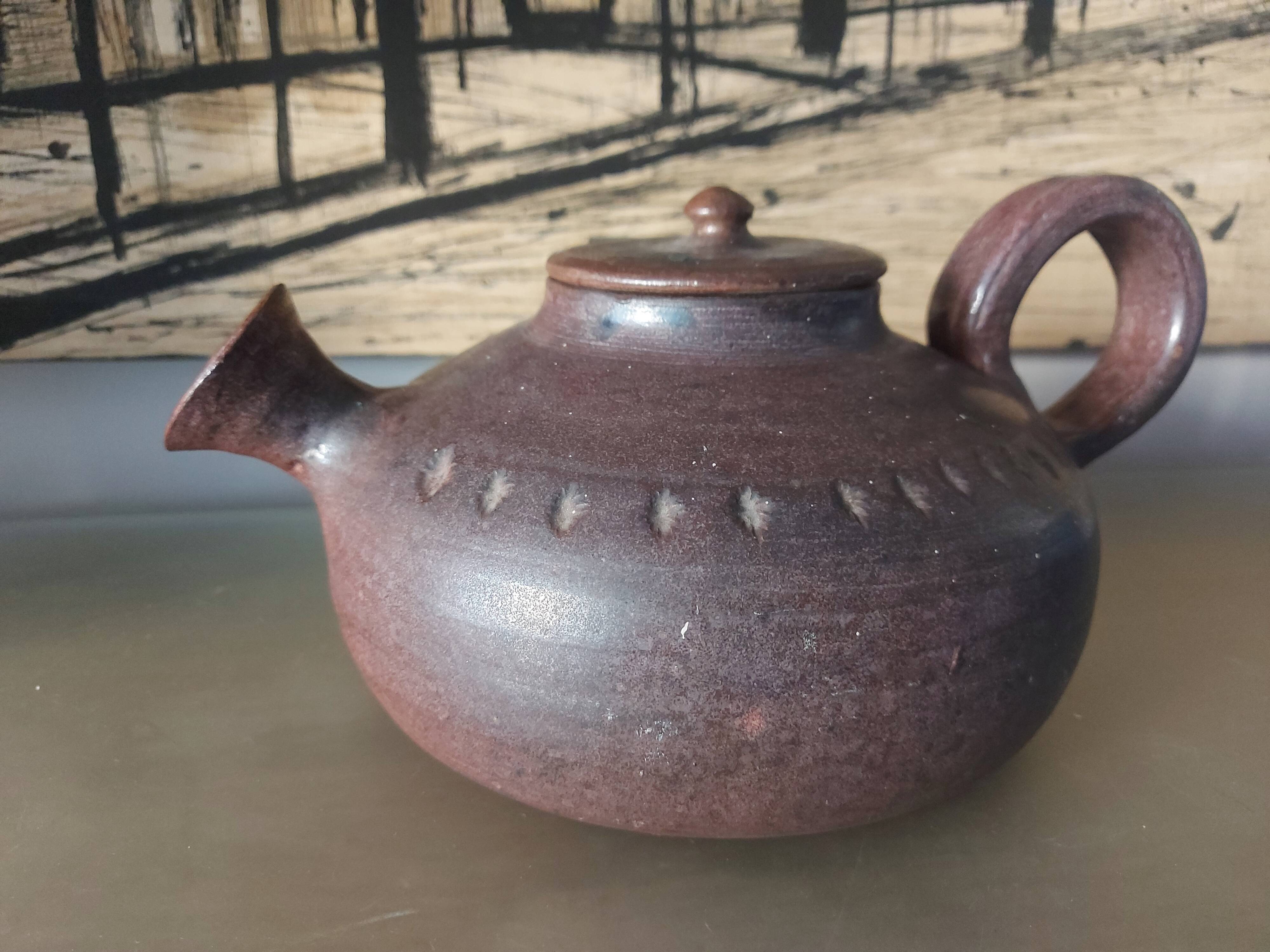 THEIERE IN CERAMICS THE CYCLADES , ROLAND ZOBEL