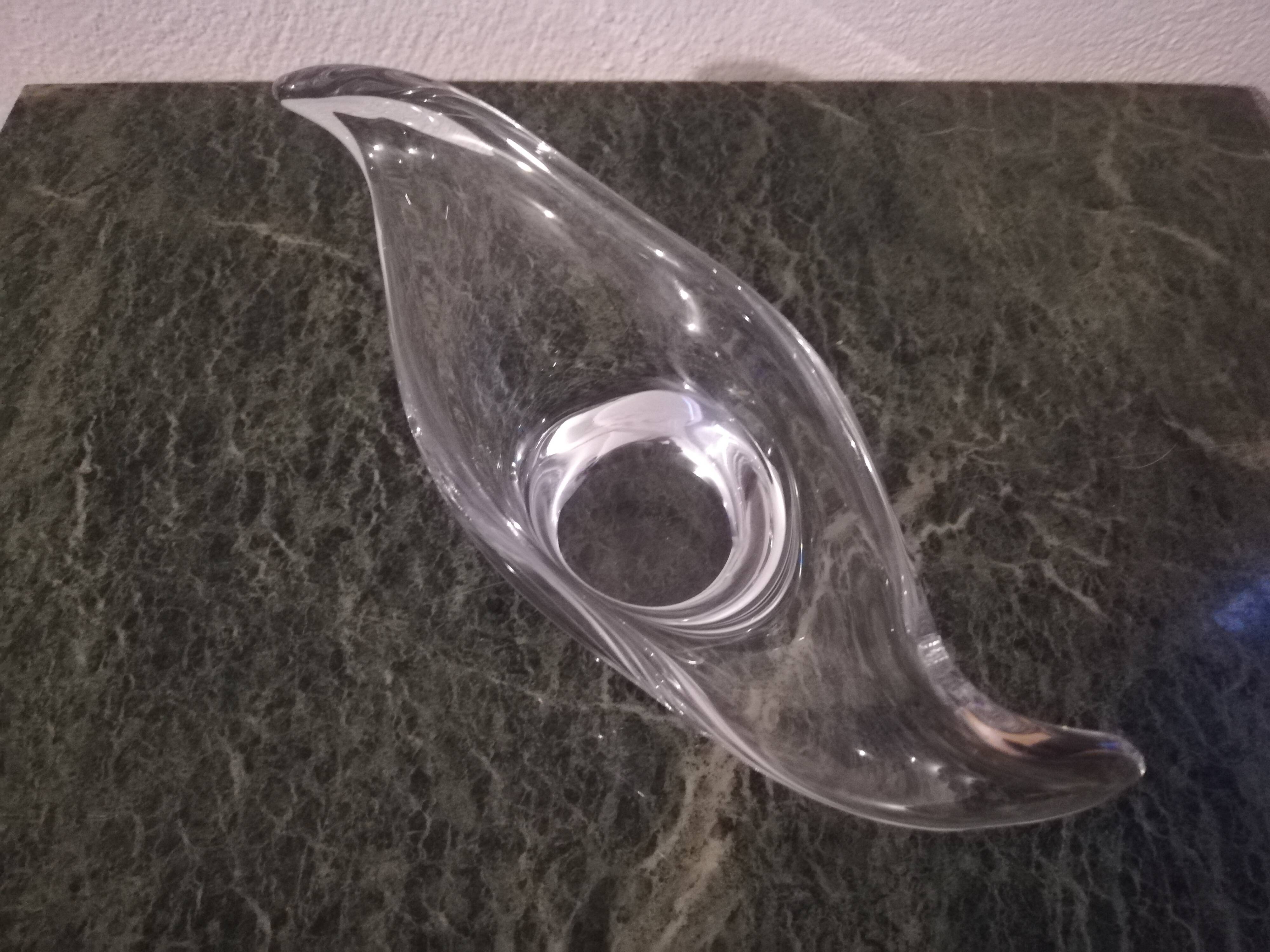 Empty pocket/crystal bowl