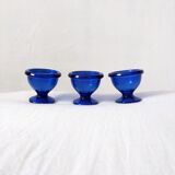 Blue shells Arcoroc France of the 70s French manufacture Height: 5 cm Diameter: 5.5 cm